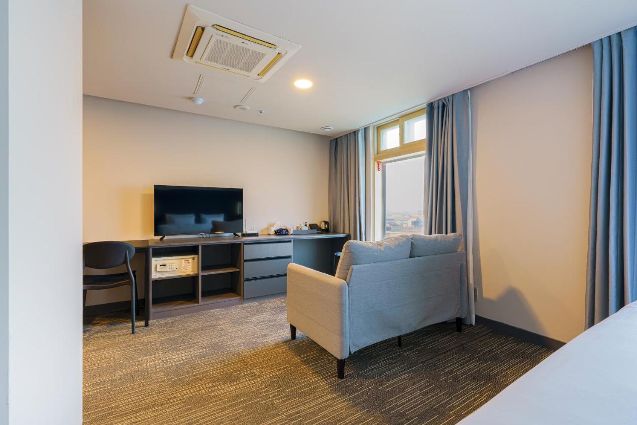 Little Prince Hotel Gunsan Εξωτερικό φωτογραφία