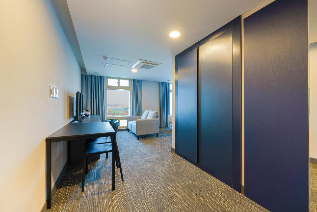 Little Prince Hotel Gunsan Εξωτερικό φωτογραφία