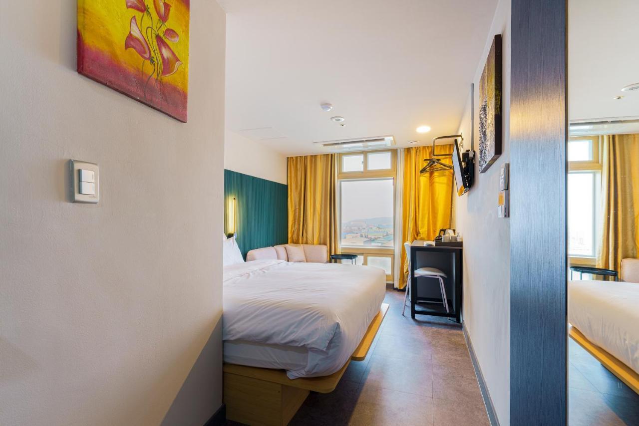 Little Prince Hotel Gunsan Εξωτερικό φωτογραφία