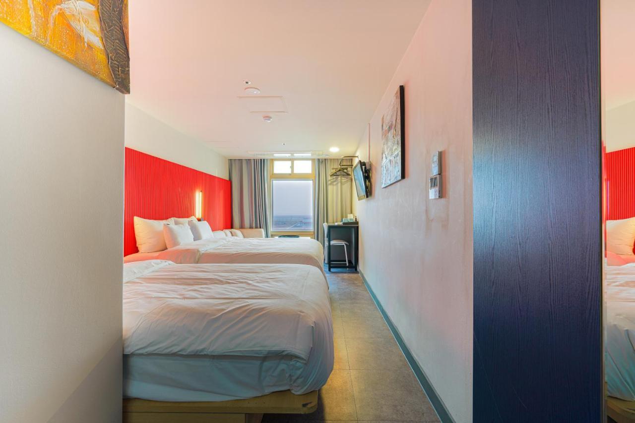 Little Prince Hotel Gunsan Εξωτερικό φωτογραφία