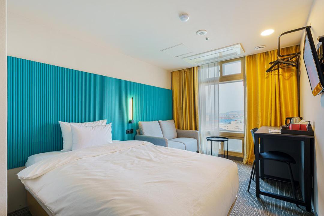 Little Prince Hotel Gunsan Εξωτερικό φωτογραφία