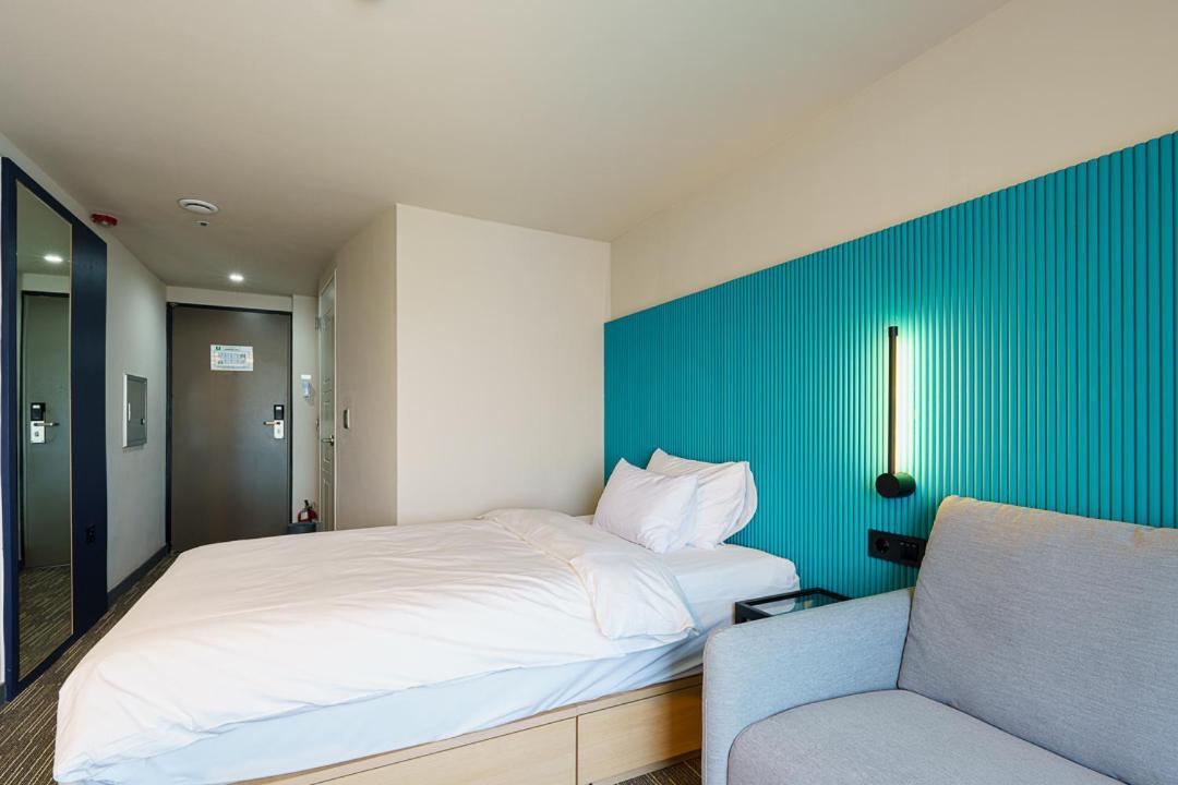Little Prince Hotel Gunsan Εξωτερικό φωτογραφία